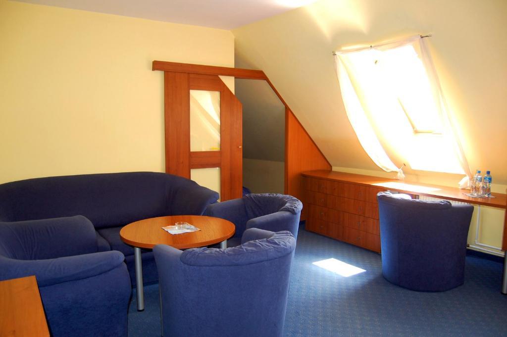 Hotel Zajazd Piastowski Kazimierz Dolny Ruang foto
