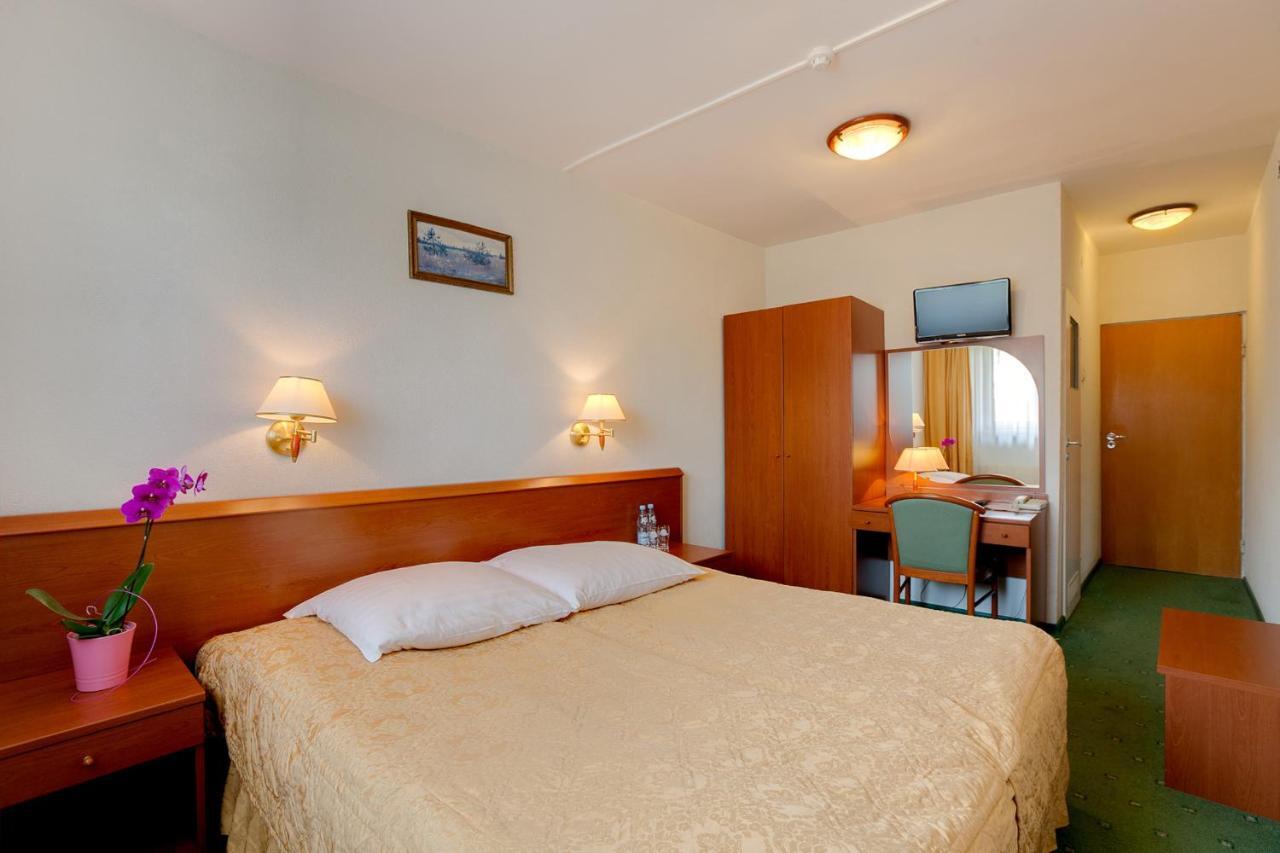 Hotel Zajazd Piastowski Kazimierz Dolny Ruang foto